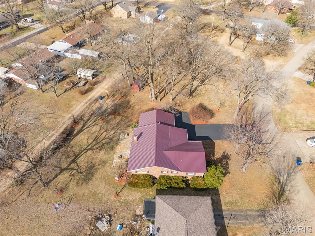 303 N Carter Street