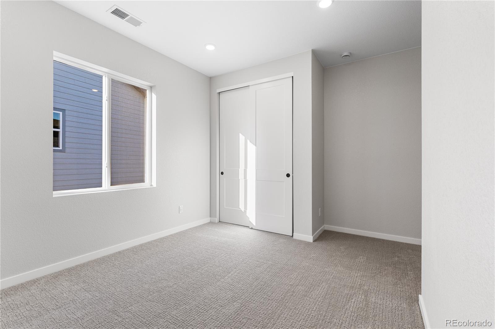 1250 Bridgefield Road