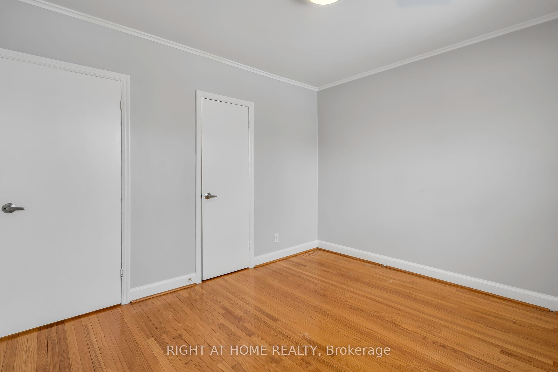 15 Grovedale Ave