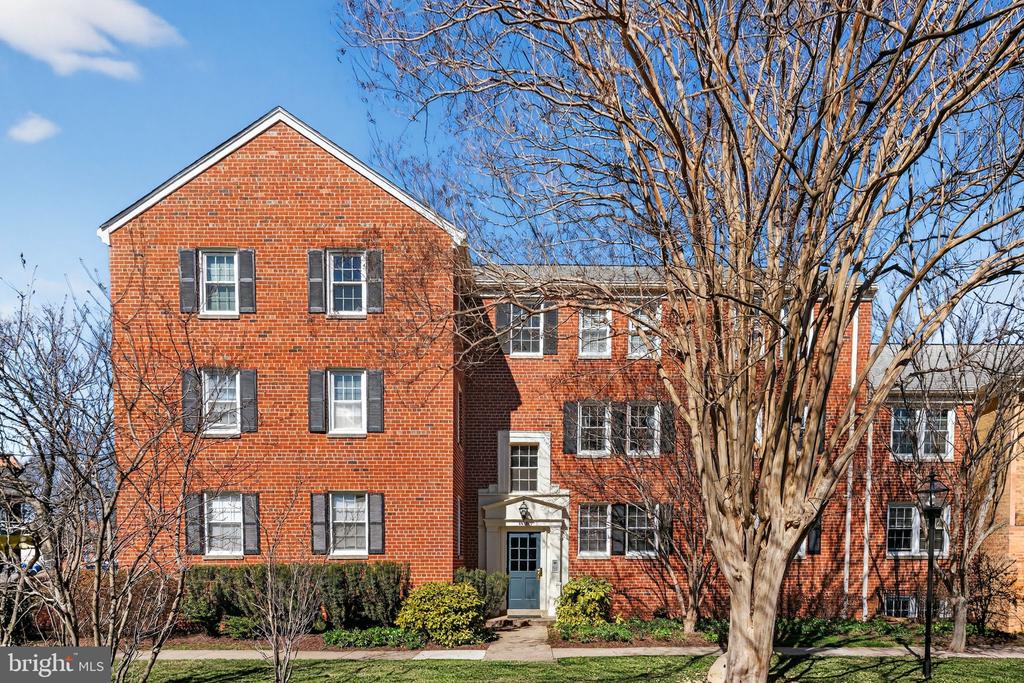 6610 E Wakefield Drive A2