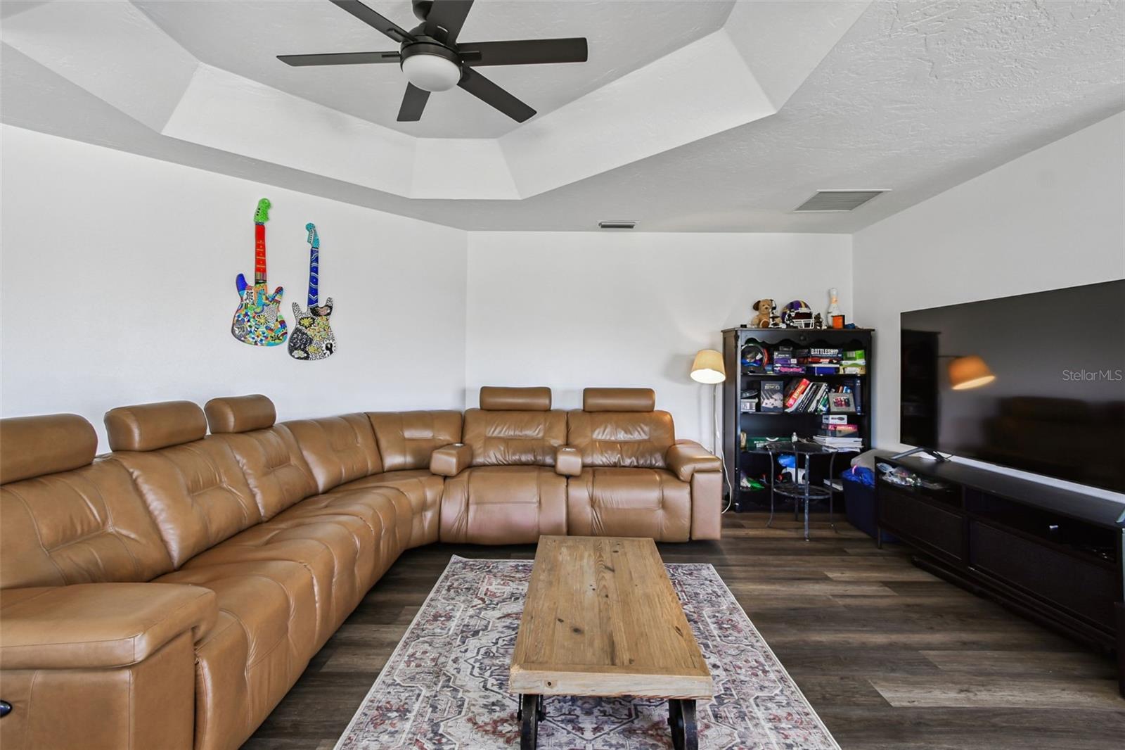 225 Harbor House Drive