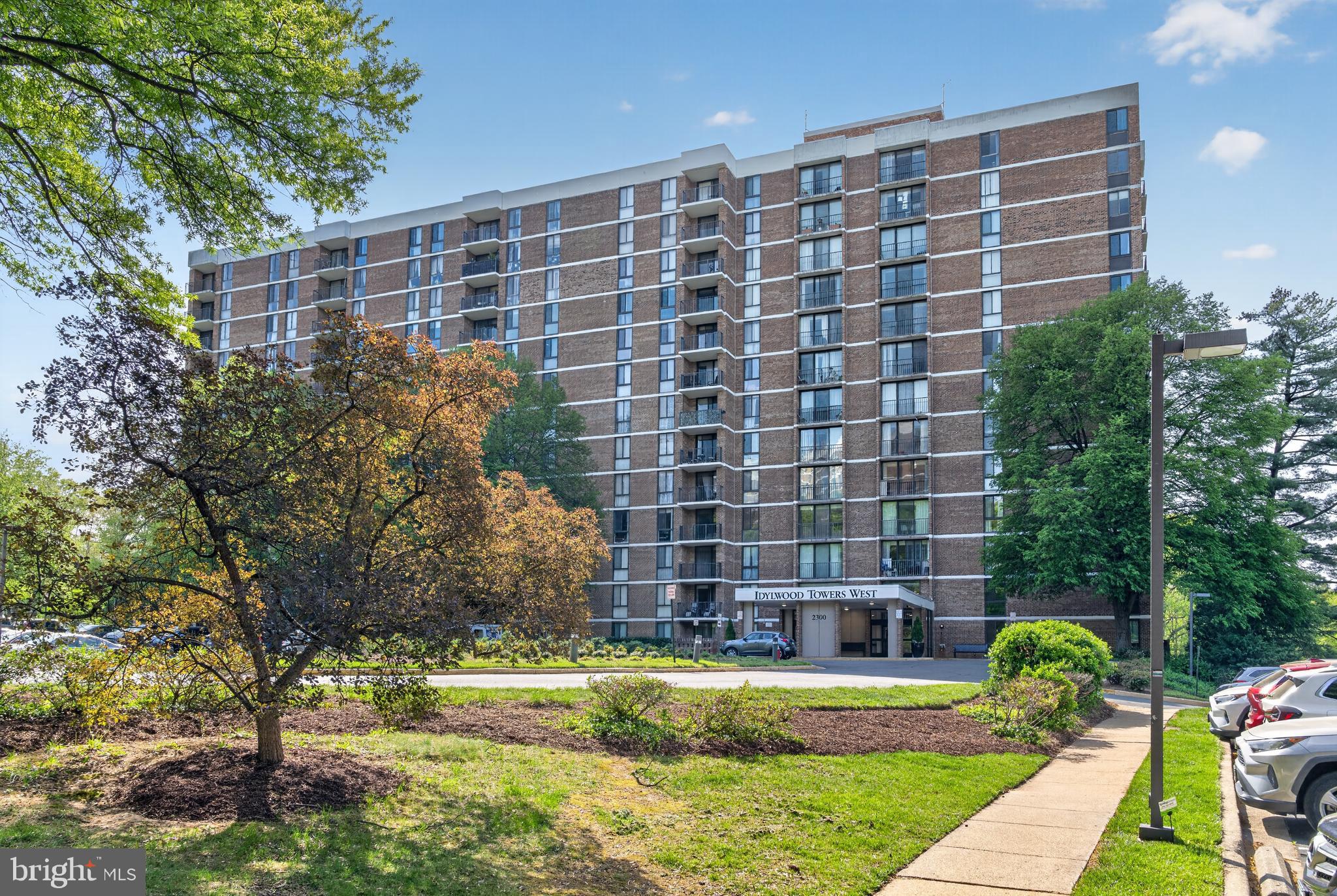 2300 Pimmit Drive 418