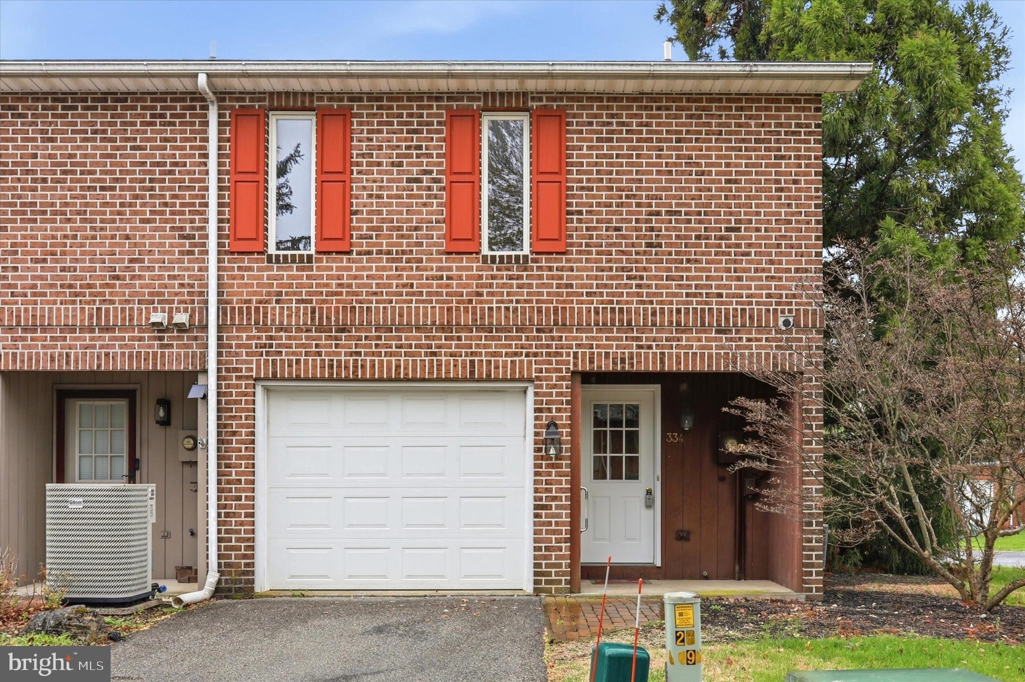 334 Stonegate Ct  