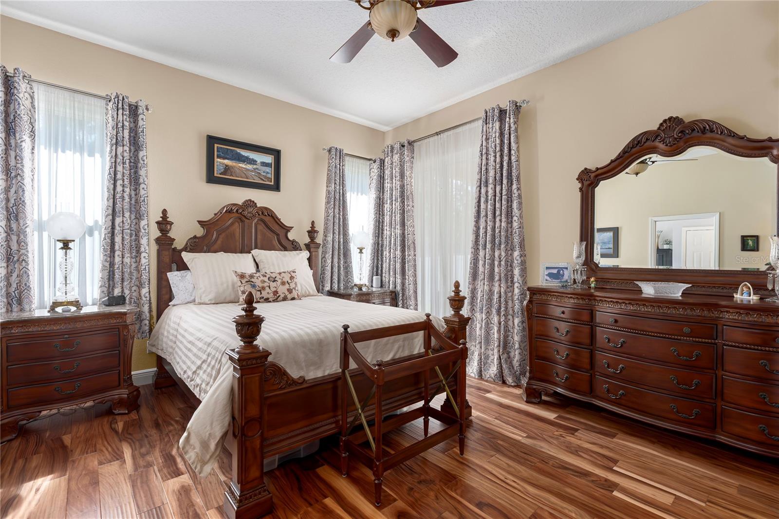 5911 Laurel Creek Trail