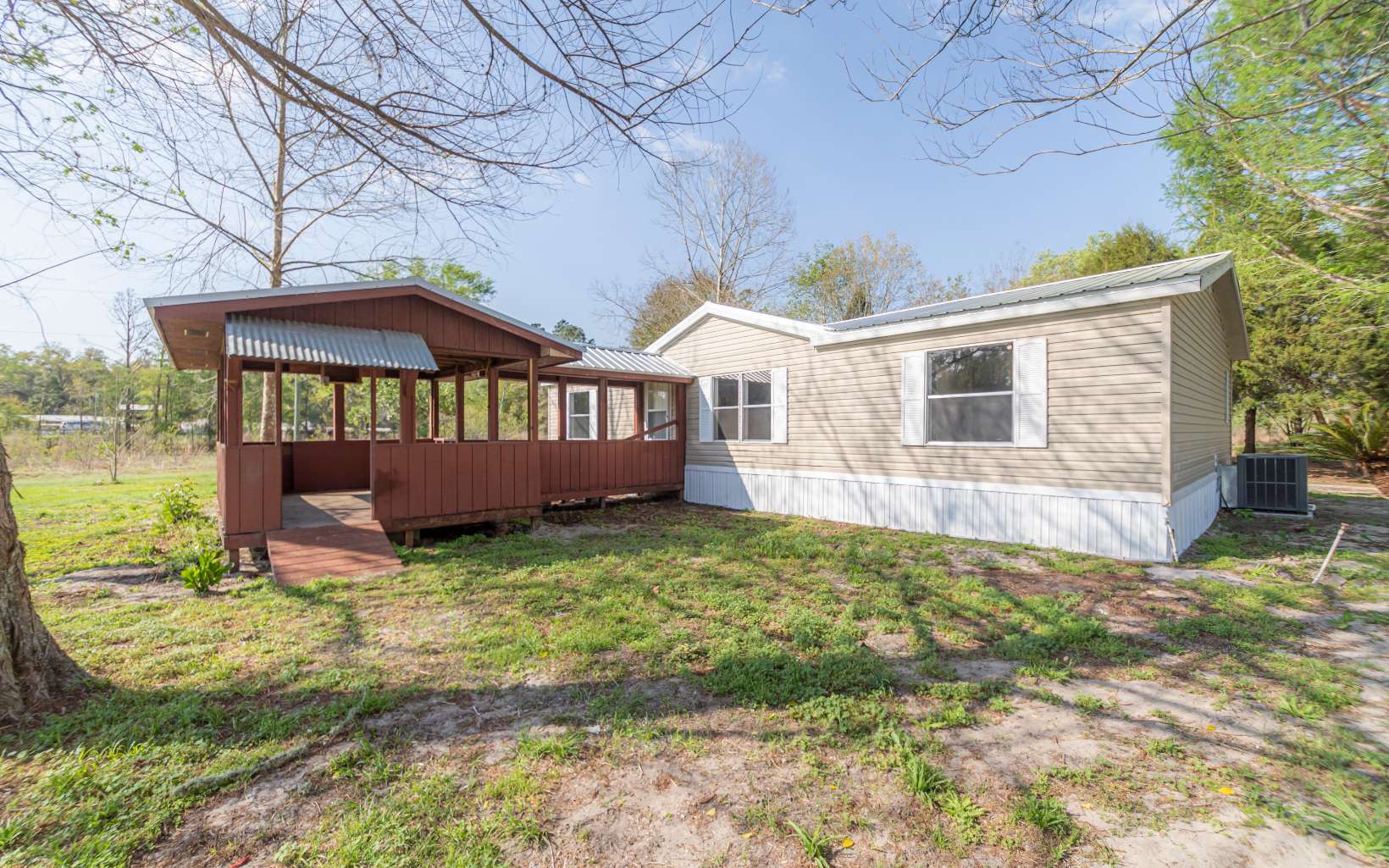 Live Oak Real Estate 6653 137Th Road Live Oak ,FL available for