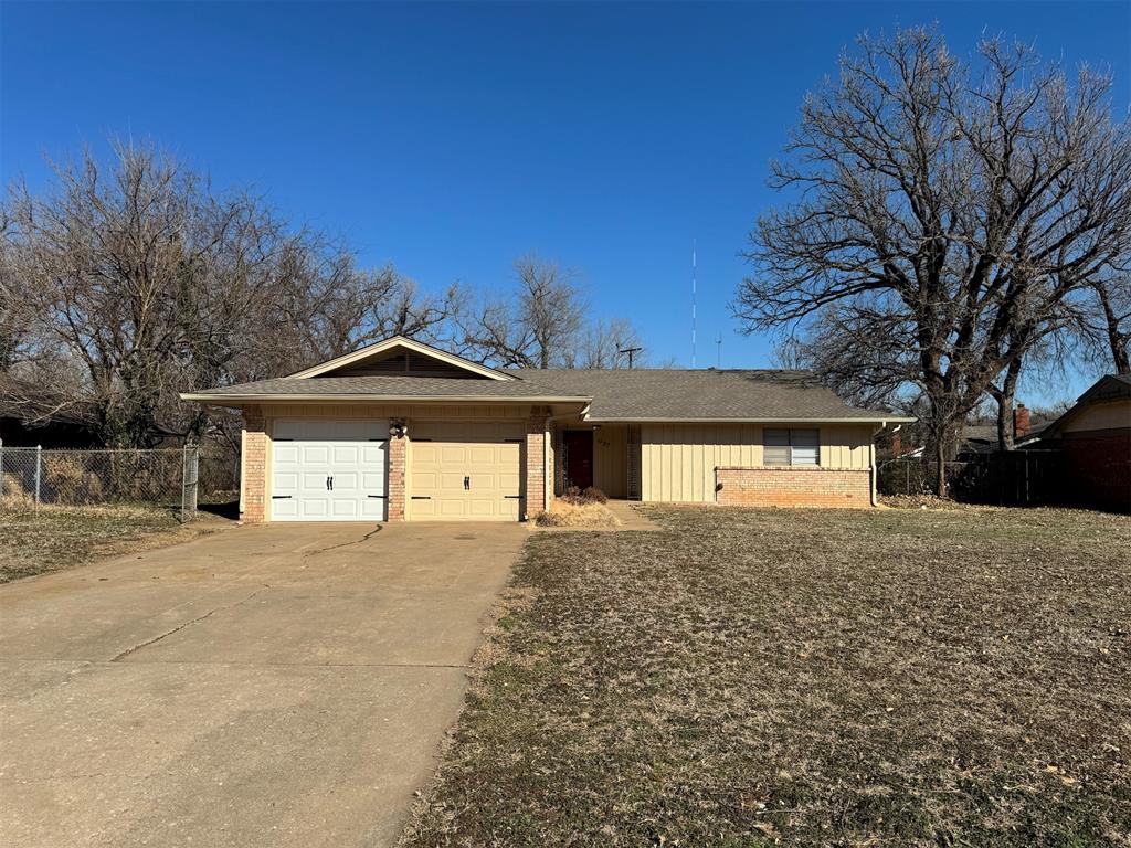 Come see this inviting 3 bedroom, 2 bath home with an attached 2 car garage in NE Oklahoma City. The backyard offers plenty of space to enjoy the outdoors, entertain, or create your own outdoor setup. Great location near the Oklahoma City Zoo and Botanical Garden, Science Museum Oklahoma, and other shopping, dining, and entertainment options. Schedule your private tour today.