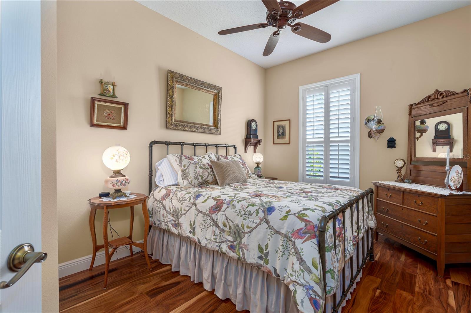 5911 Laurel Creek Trail