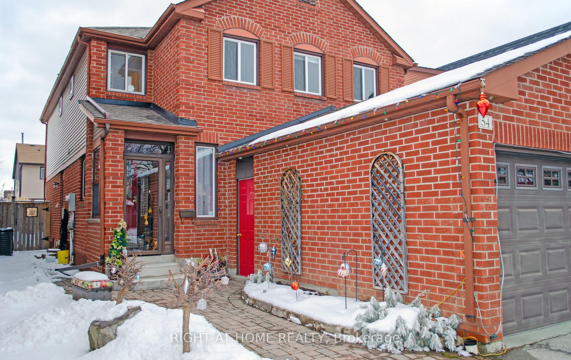 54 Ferguson Pl