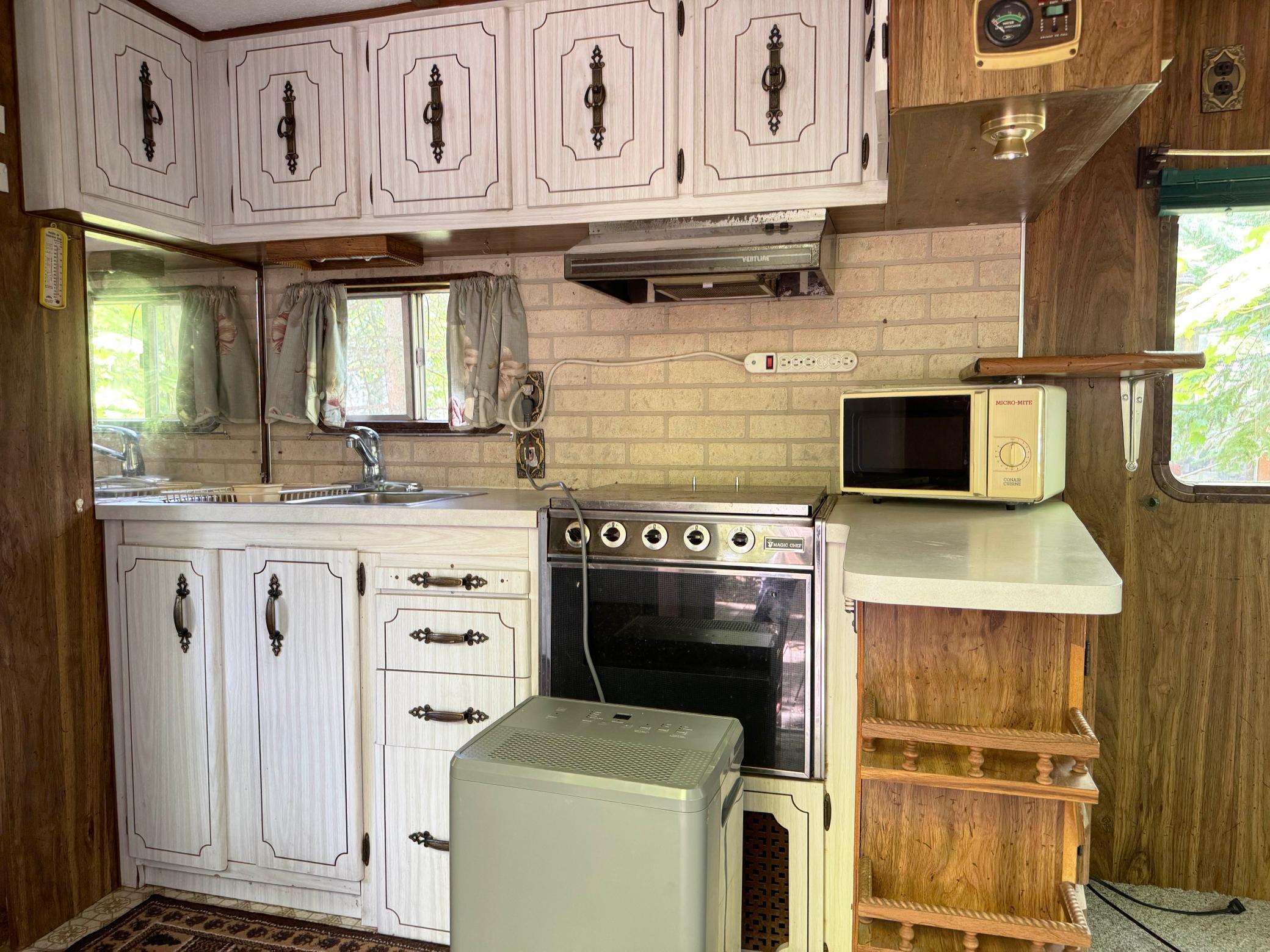 L 3&4 B3 London Town