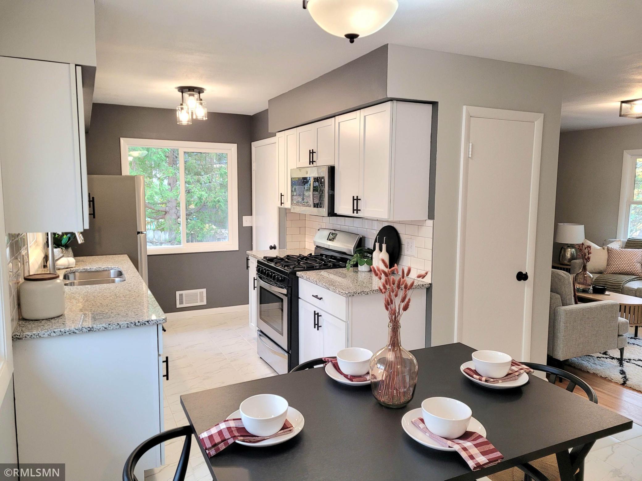 2956 Edgewood Avenue N