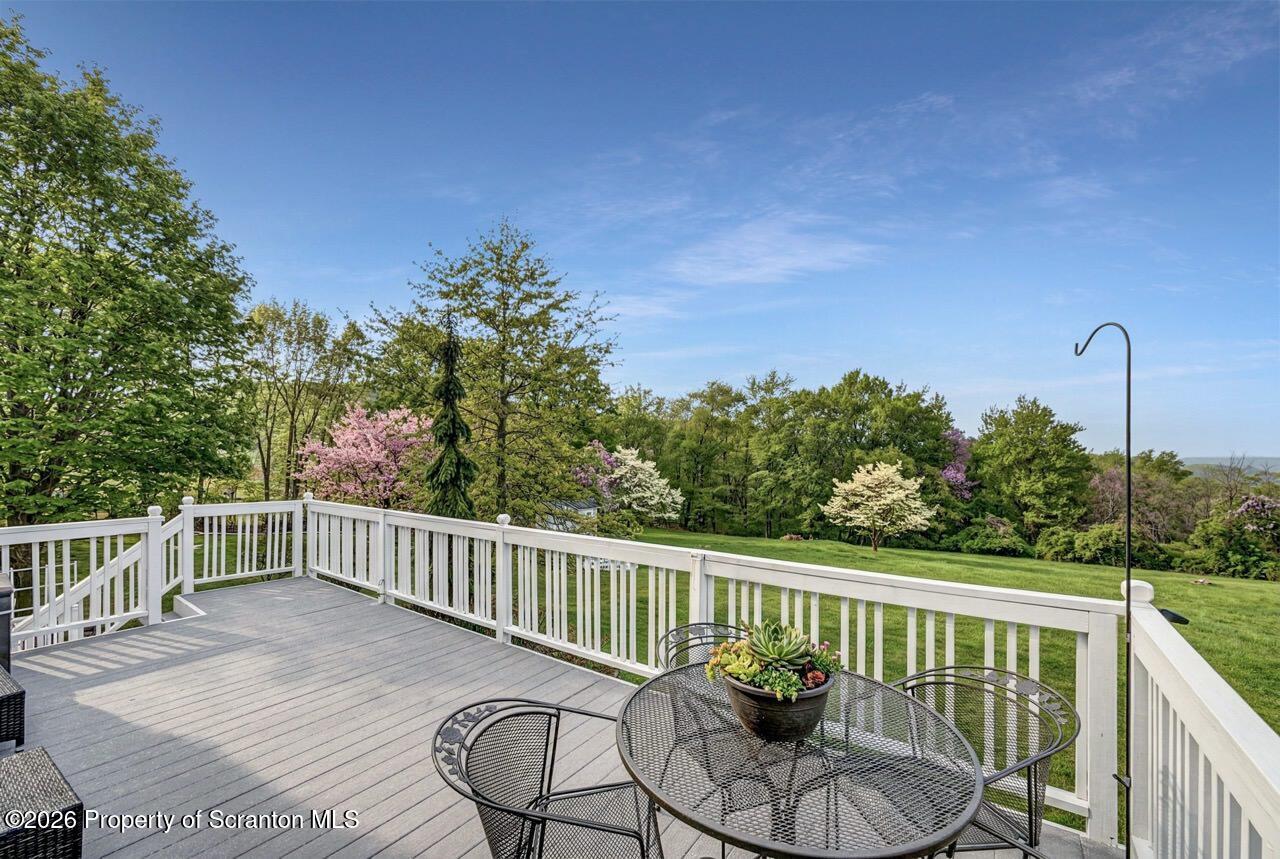 15 Longview Terrace