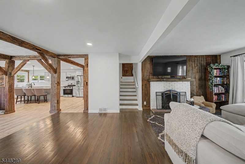621 5th St — photo 11 of 41