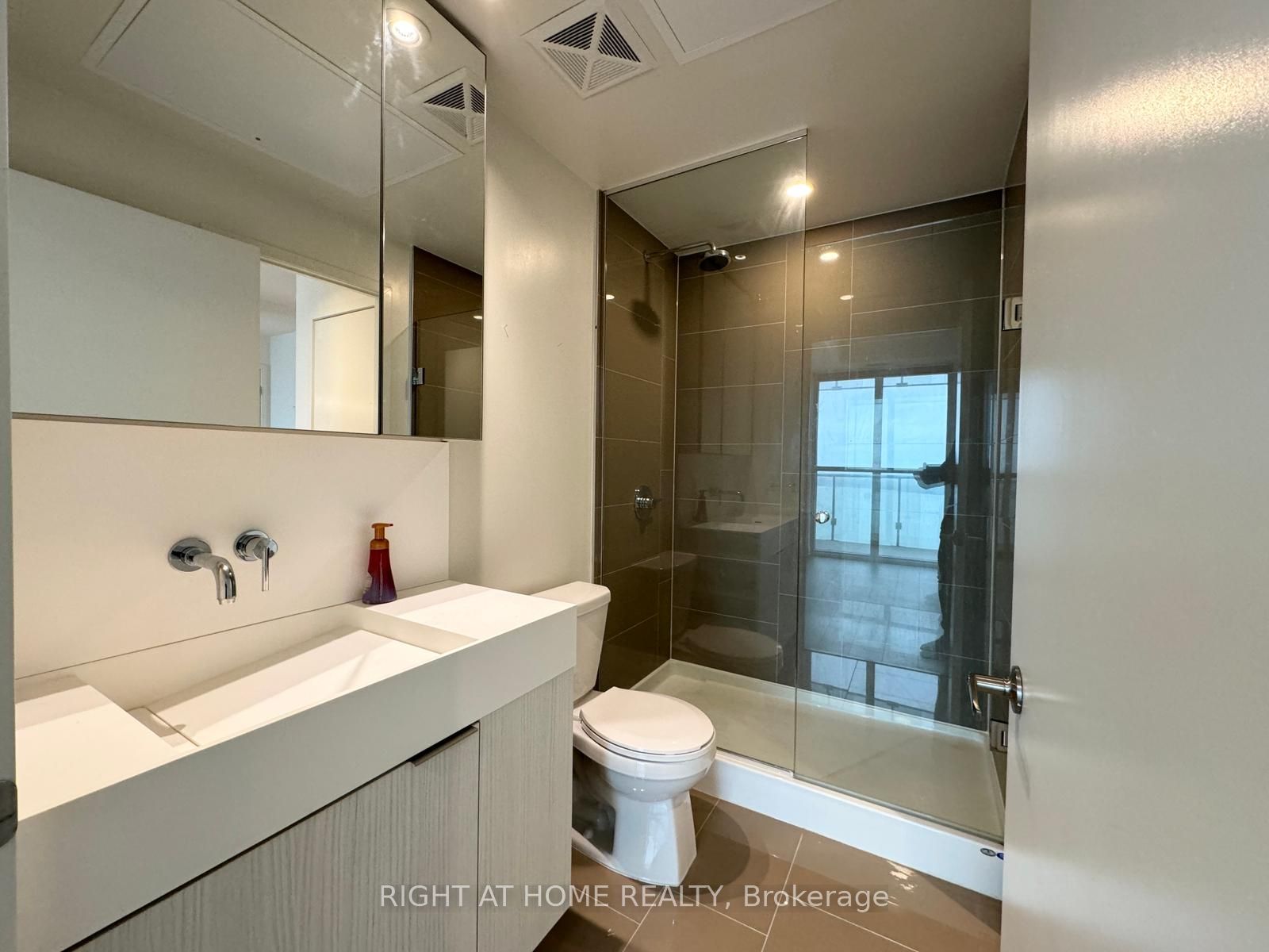 15 Lower Jarvis St 2804