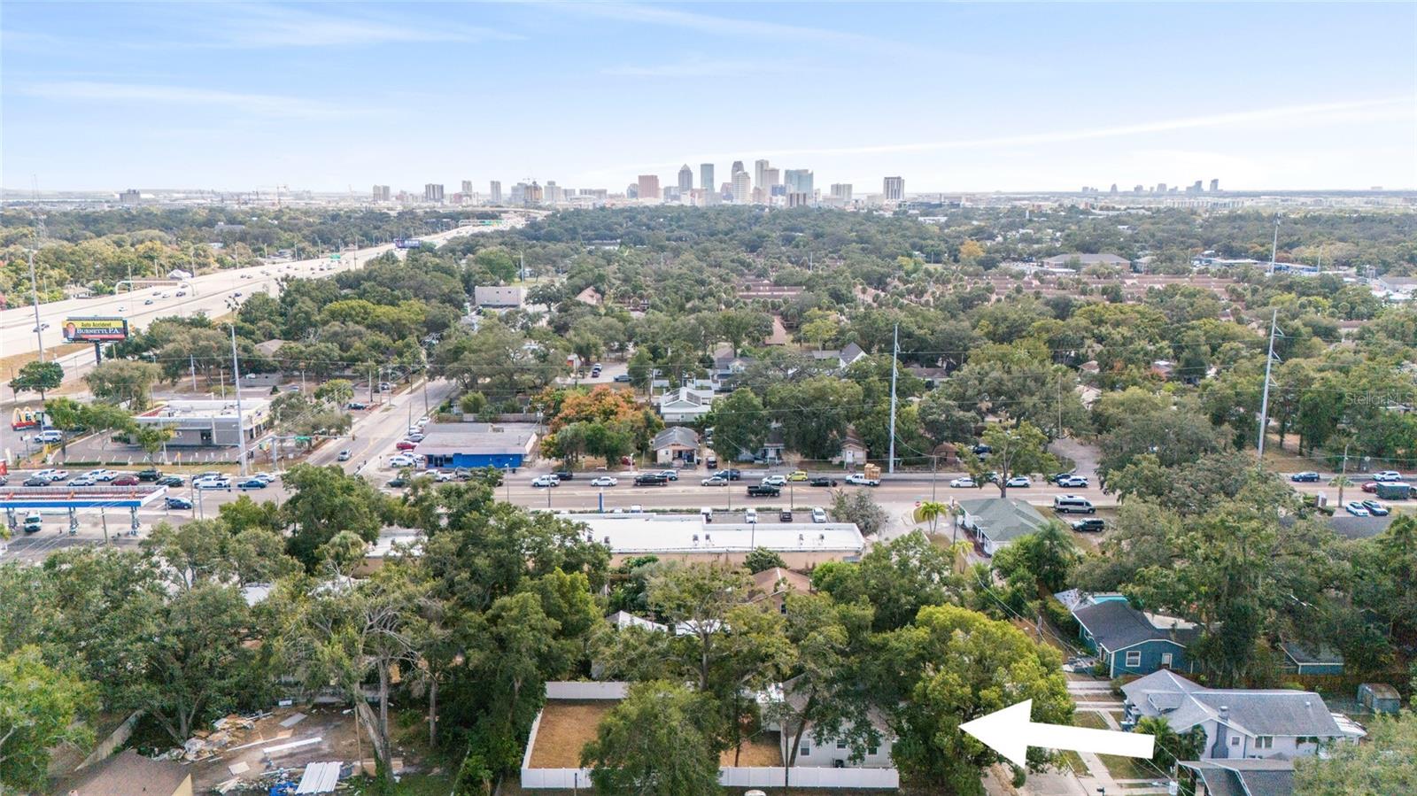 4009 N Seminole Avenue