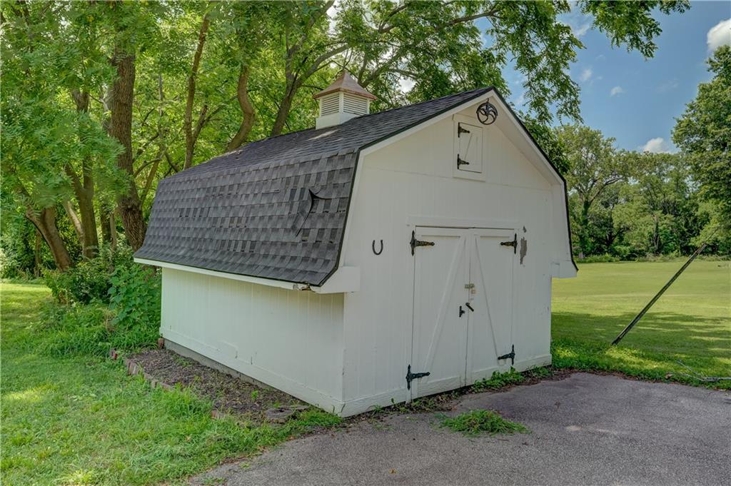 6830 NW Prairie View Road