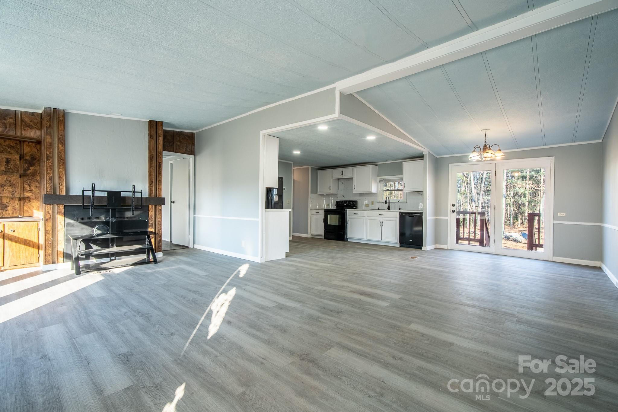 50 N Duncan Hill Lane