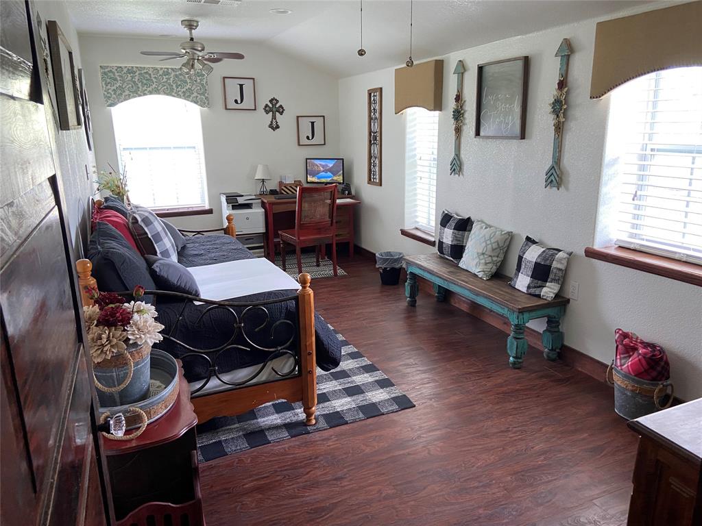 4608 Highway 1689