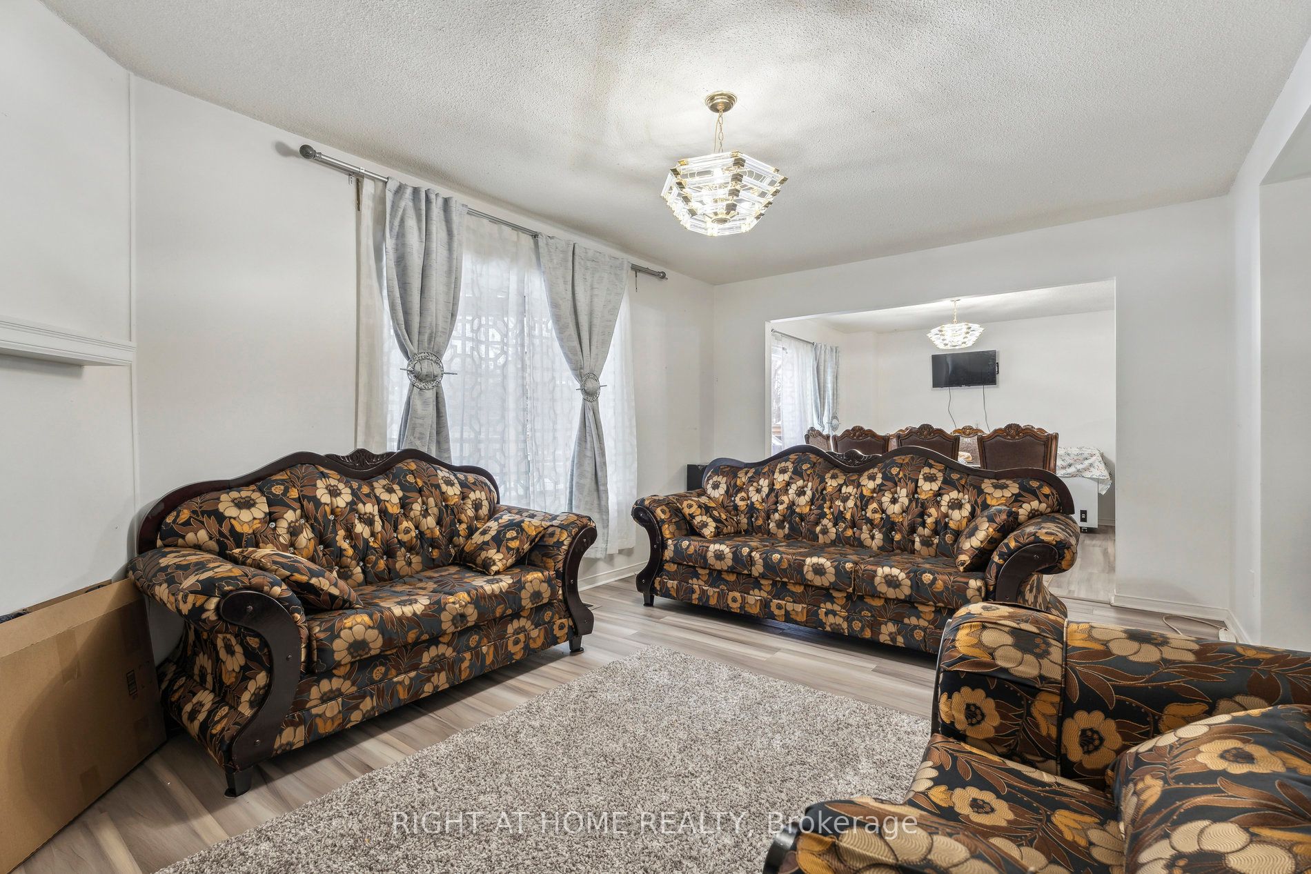 200 W Livingstone W St