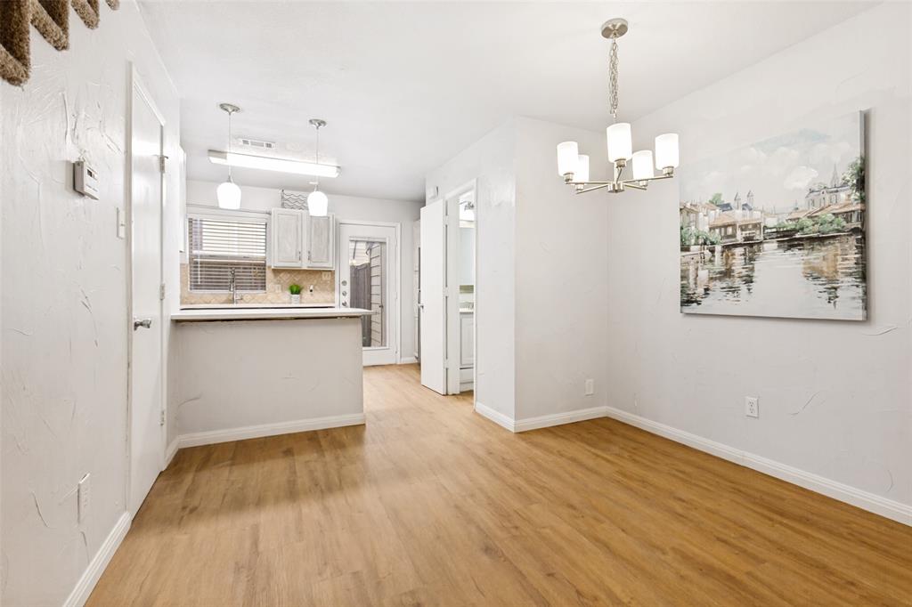 617 Carriagehouse Lane 3E