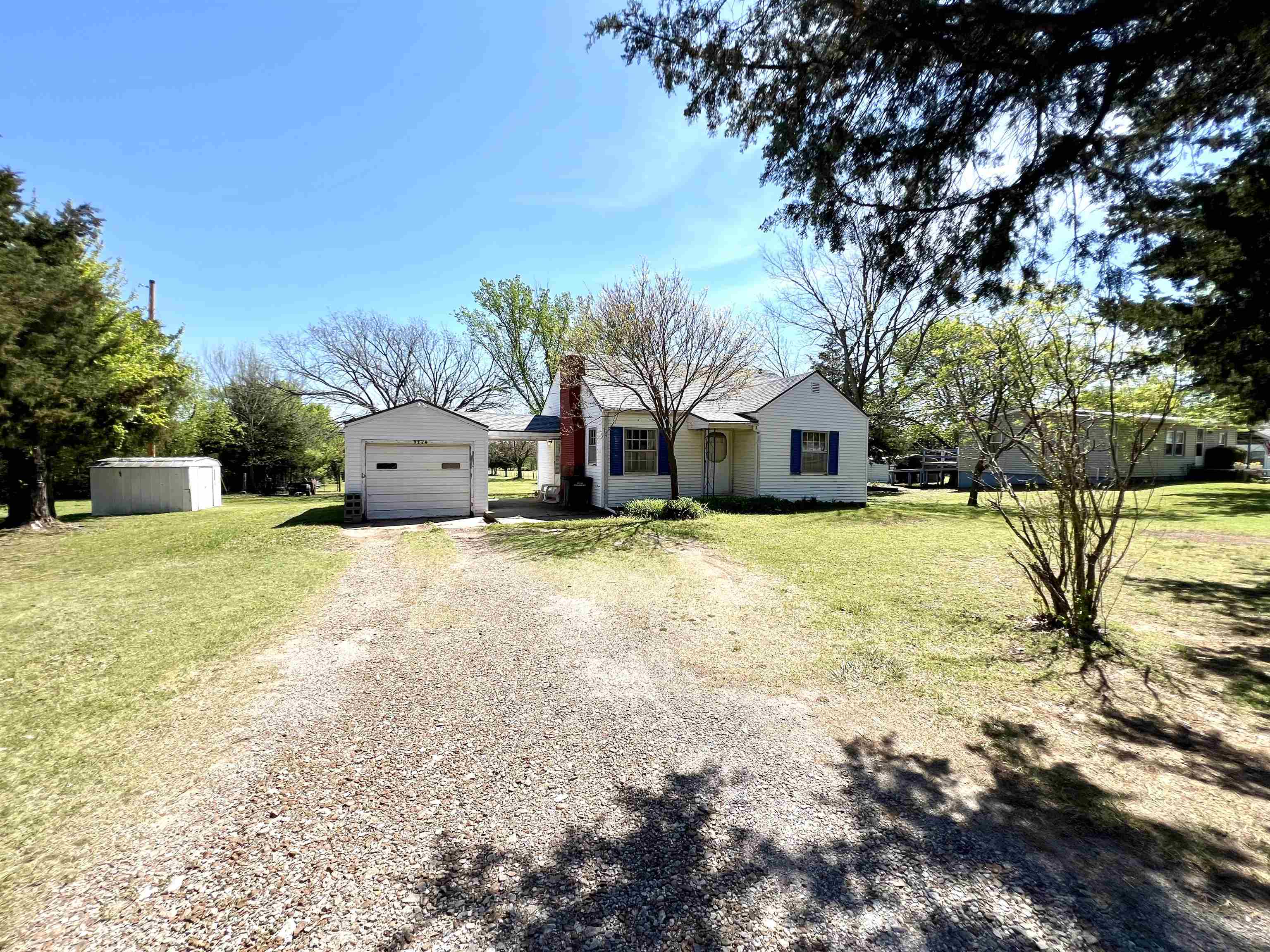 3224 N 8th