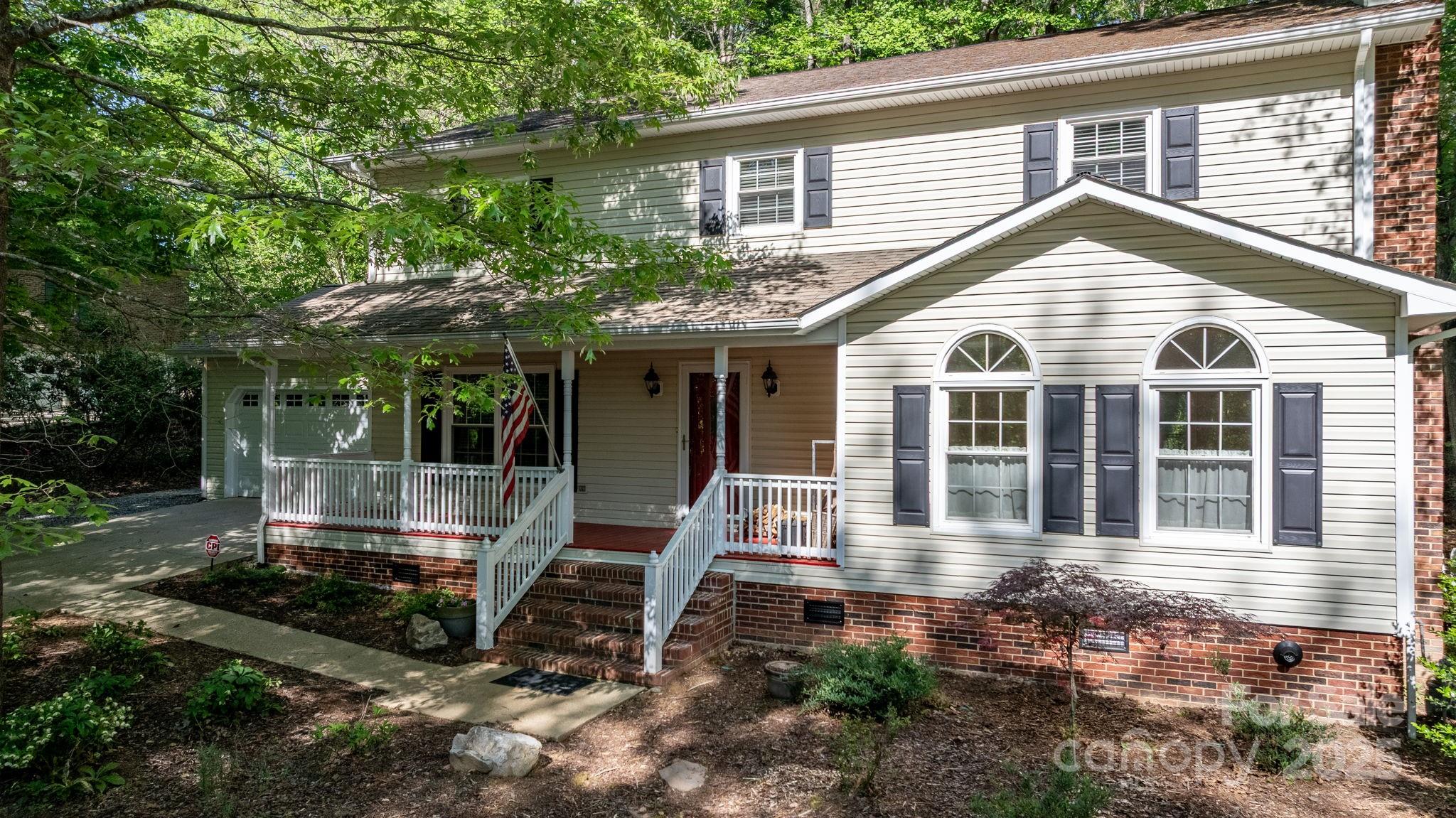 1026 Wellington Court