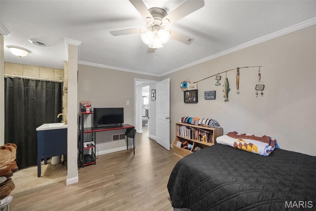 10179 Vine Road