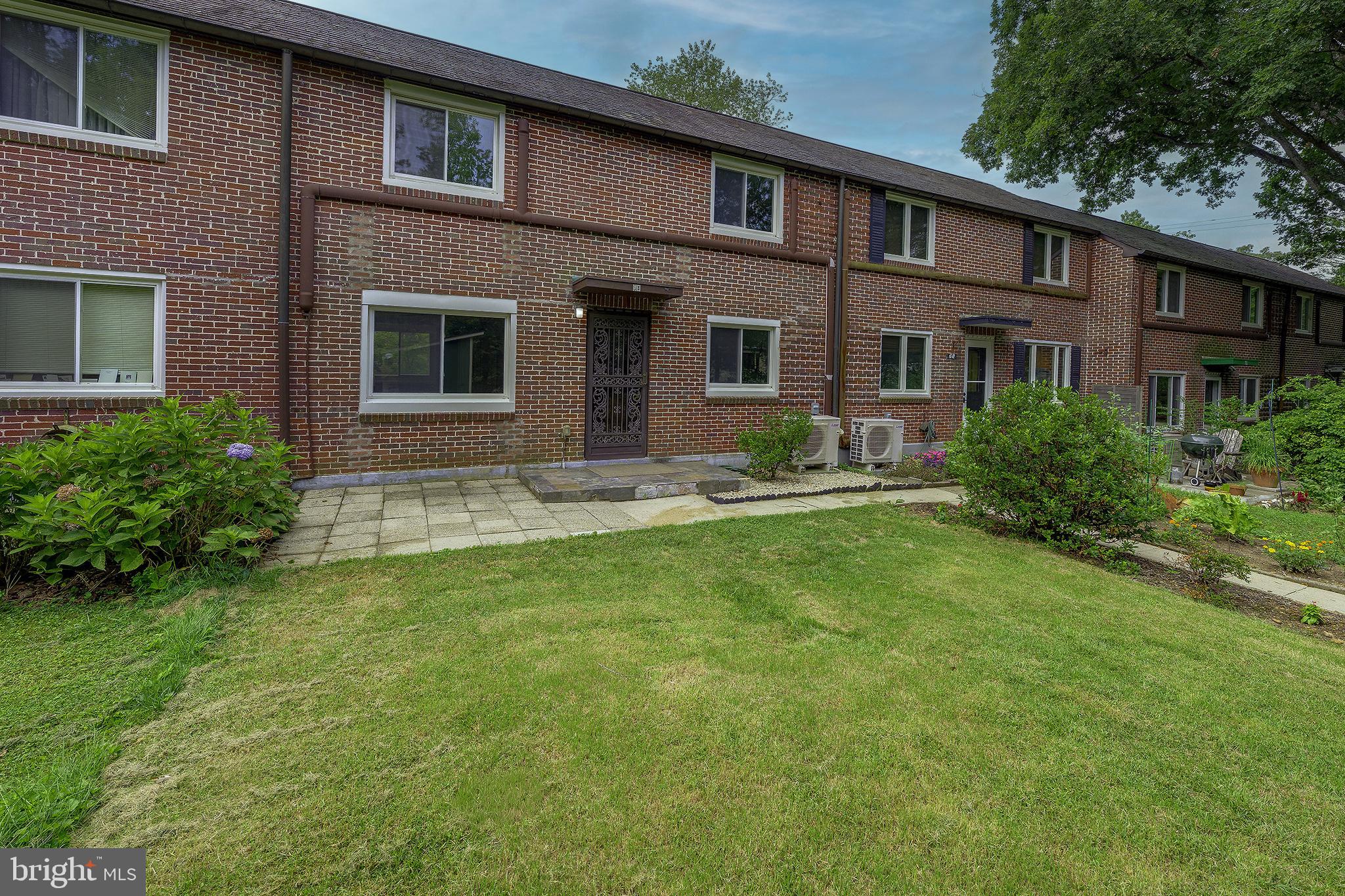 6 Hillside Road