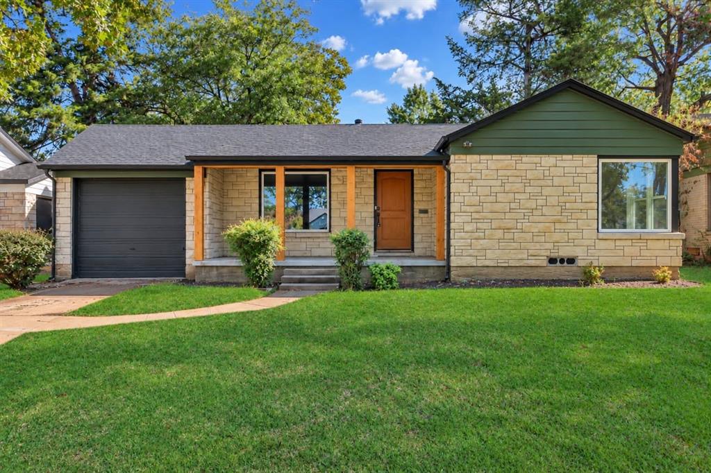 Welcome to 1406 Arizona Avenue! This beautifully remodeled 3-bedroom, 2-bathroom home offers the perfect blend of modern style, comfort, and convenience. Thoughtfully renovated throughout, this move-in-ready home features fresh finishes, an updated kitchen with brand-new stainless steel appliances, and a refreshed interior designed for today's lifestyle. Step outside to a generously sized backyard, offering plenty of space for outdoor entertaining, weekend gatherings, pets, or simply relaxing in your own private outdoor retreat. Ideally situated in a growing Dallas neighborhood, just minutes from the vibrant Bishop Arts District and Downtown Dallas, you'll enjoy convenient access to popular restaurants, shopping, entertainment, and major highways. Whether you're a first-time homebuyer or looking for a beautifully updated place to call home, this property offers an incredible opportunity to enjoy modern living in a convenient Dallas location. Don't miss your chance to make this stunning home yours!