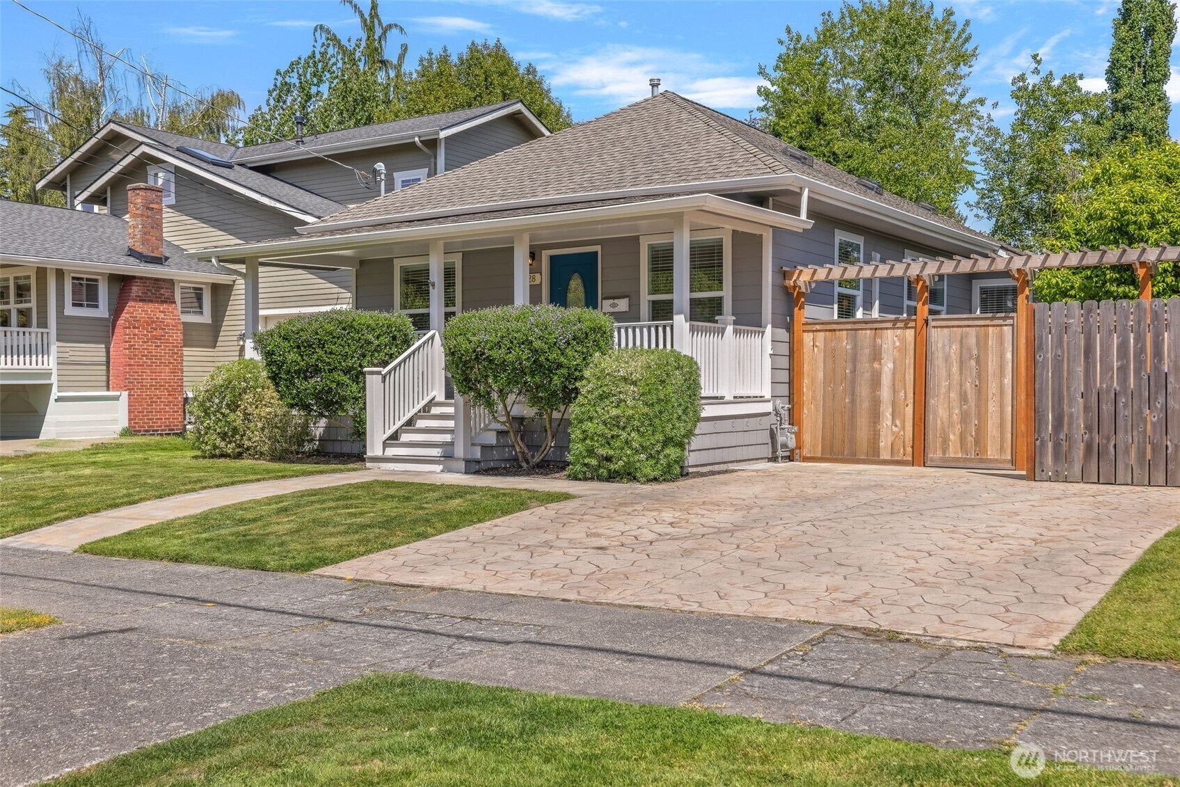 3228 39th Avenue SW