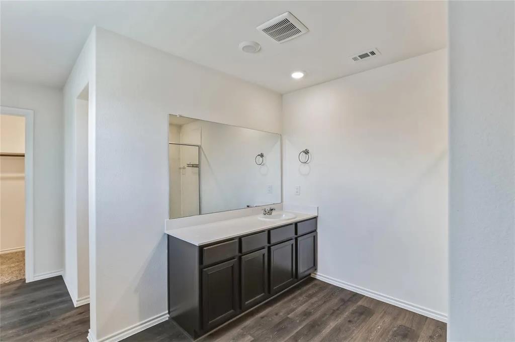 3124 Sweetwater Way