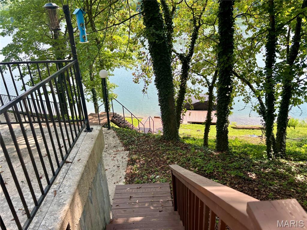 13 Cove Trail