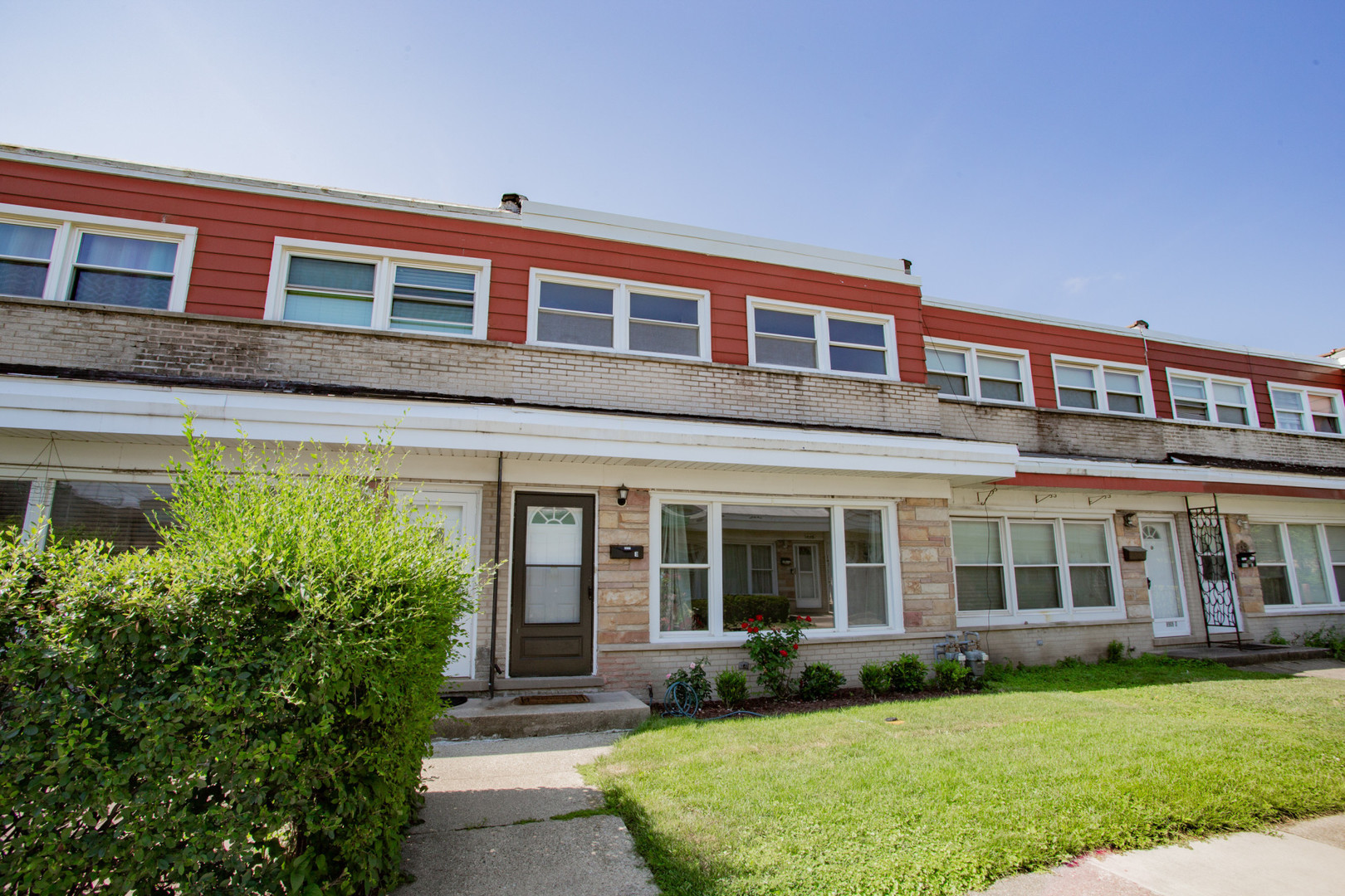 Large newly updated fee simple 3 bedroom 1.1 bath townhome with parking and no HOA fees! New kitchen ,flooring throughout, bathrooms, finished basement with laundry room. Central air with gas forced heat. This home is conveniently located near everything: Parks, public transportation, shopping. Being sold as is