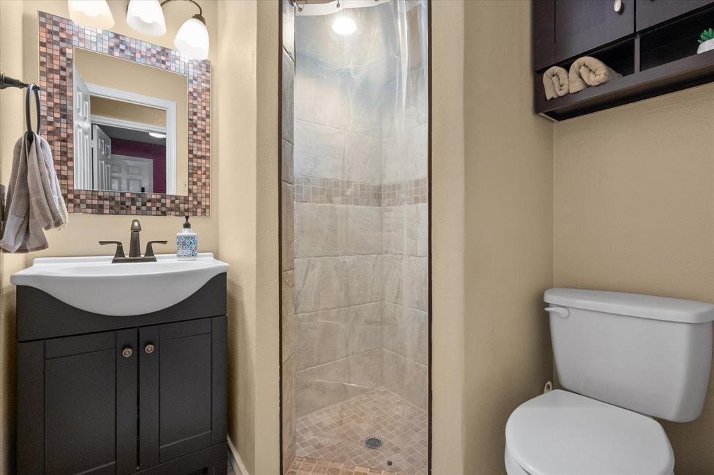 1504 Arrowhead Drive