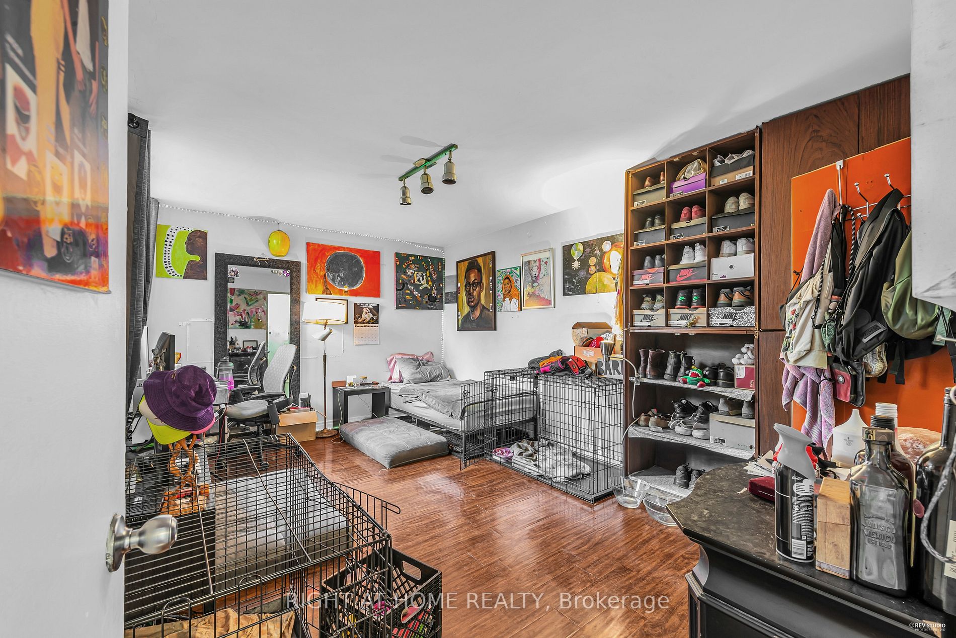 2323 Confederation Pkwy 408