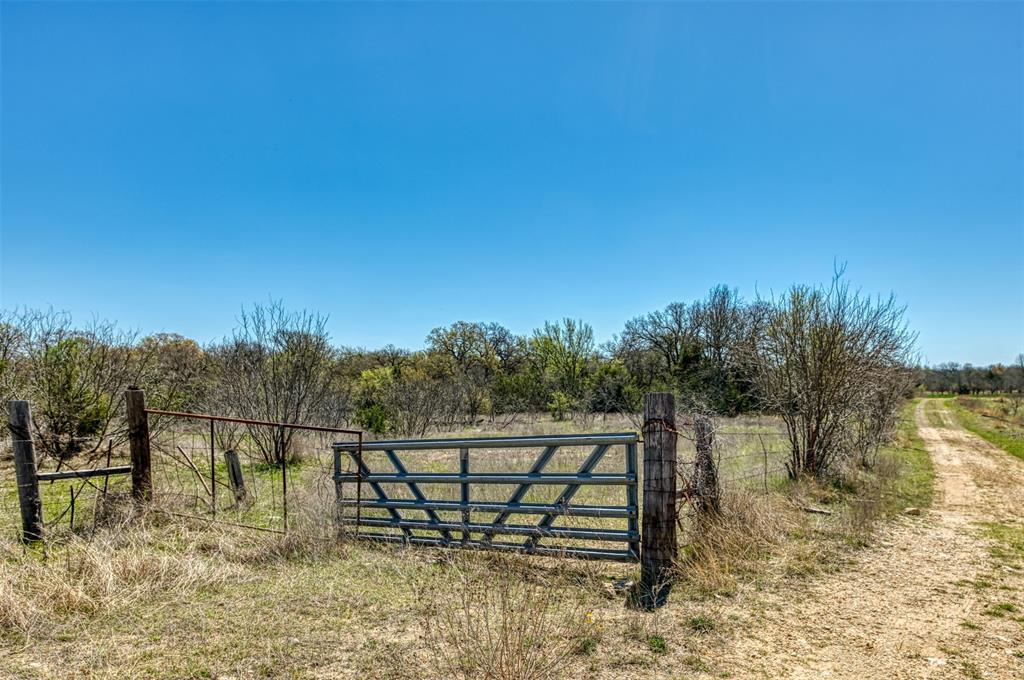 1208 Private Road 1399