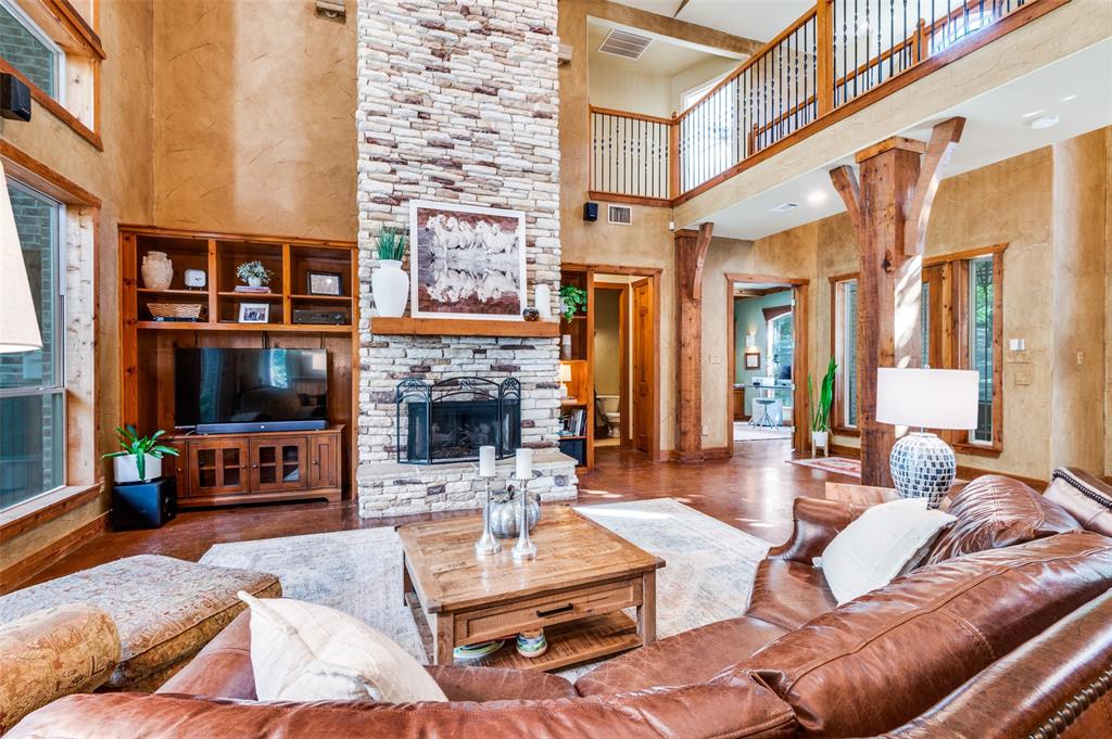 2403 Amberleaf Court