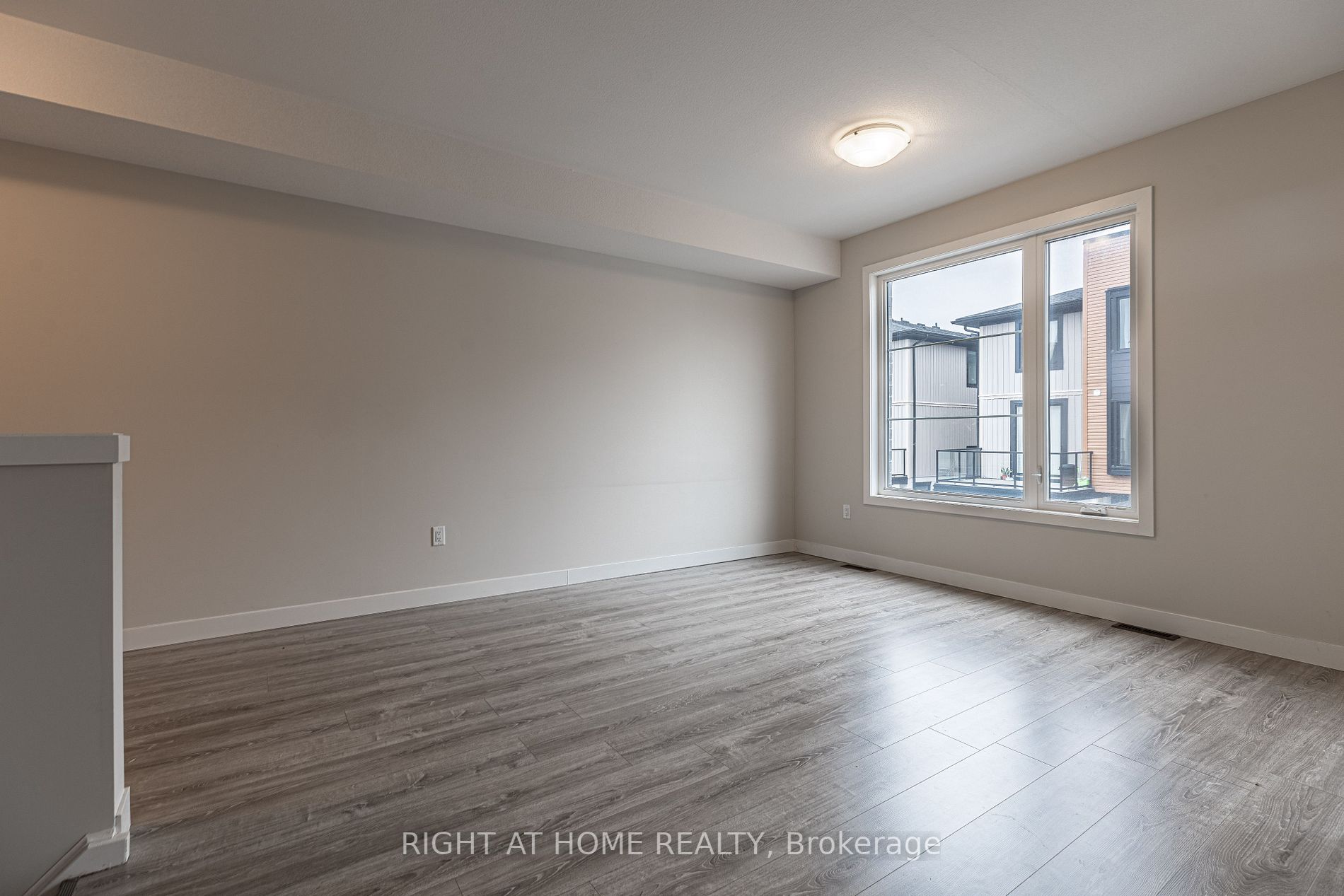 925 Battery Park 102
