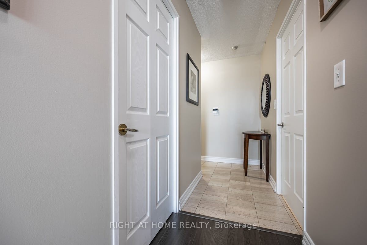 18 Lee Centre Dr 501