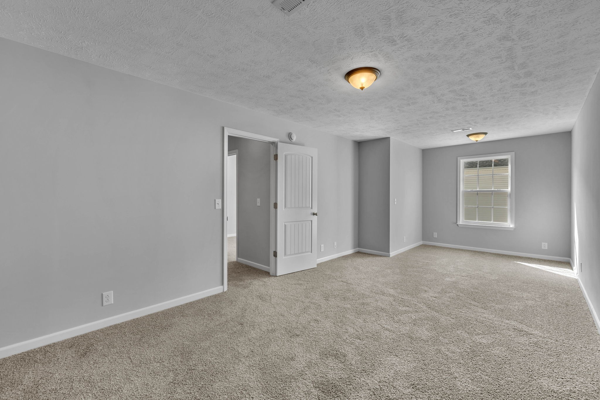 611 Bonneville Ln
