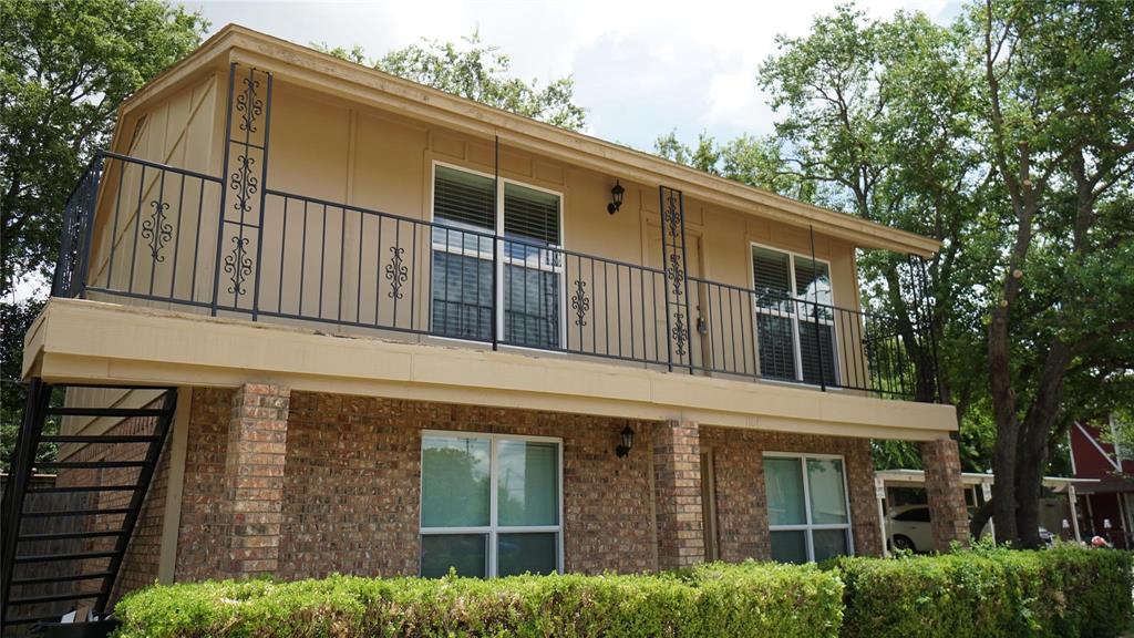 1104 Southmoor Drive B