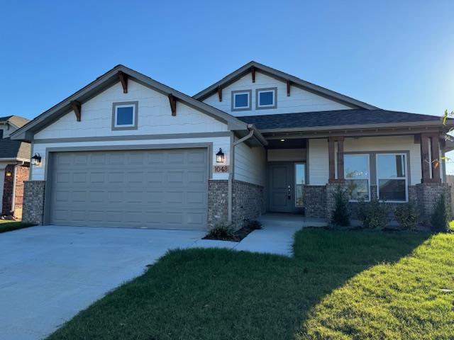 NEWLY BUILT ENERGY EFFICIENT CONSTRUCTION in the Featherstone community in SWOKC.  Moore school district.  Open floor design with wood look tile throughout the main living areas, carpet in the 3 bedrooms. Secondary bedrooms to the back of the home complete with ceiling fans. Master suite off to the side with walk in closet, separate garden tub and shower with double vanity.  Kitchen to the front of the home with stainless steel gas range, built in microwave, dishwasher and pantry.  Garage entry features a drop zone with a separate utility room.  Covered back patio on a corner lot with fenced backyard, pet friendly with additional refundable pet deposit.
