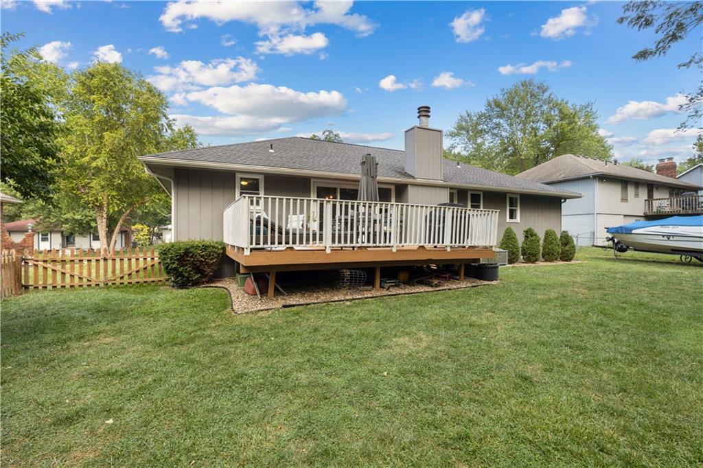 7010 N Wheaton Avenue