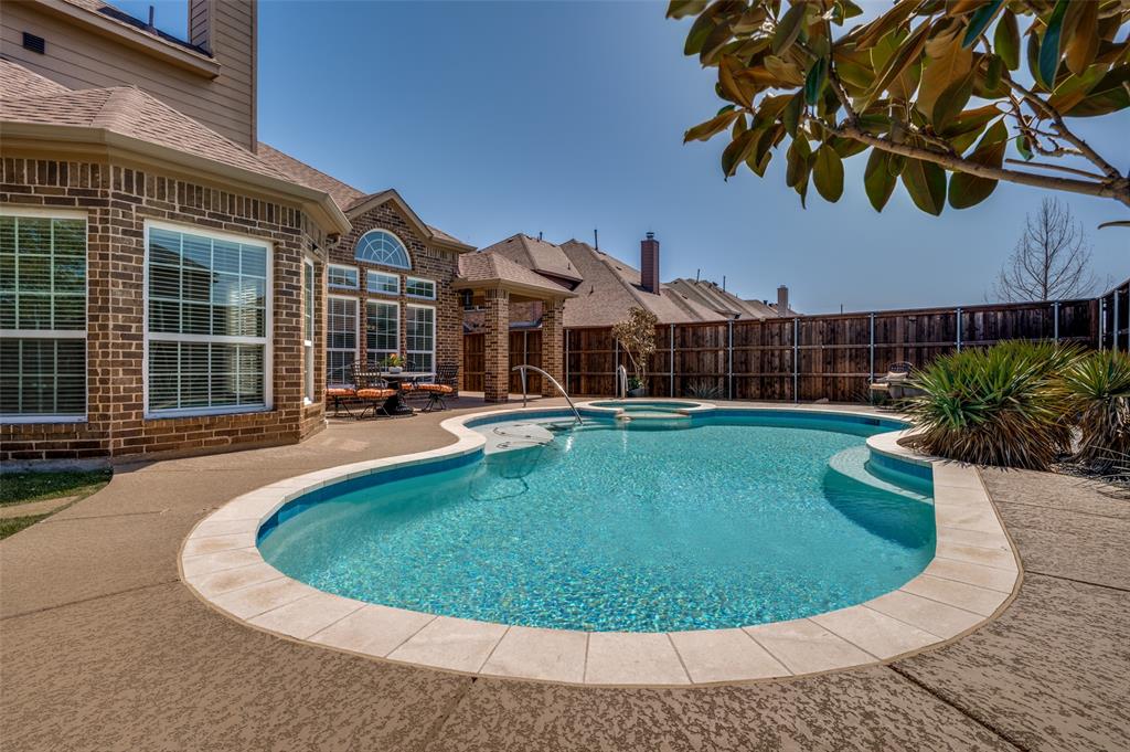 10391 Castello, Court Frisco, TX
