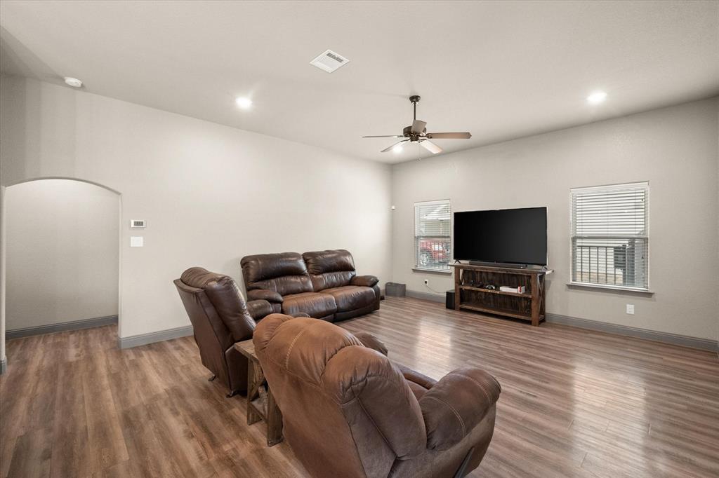 609 Charlotte Lane