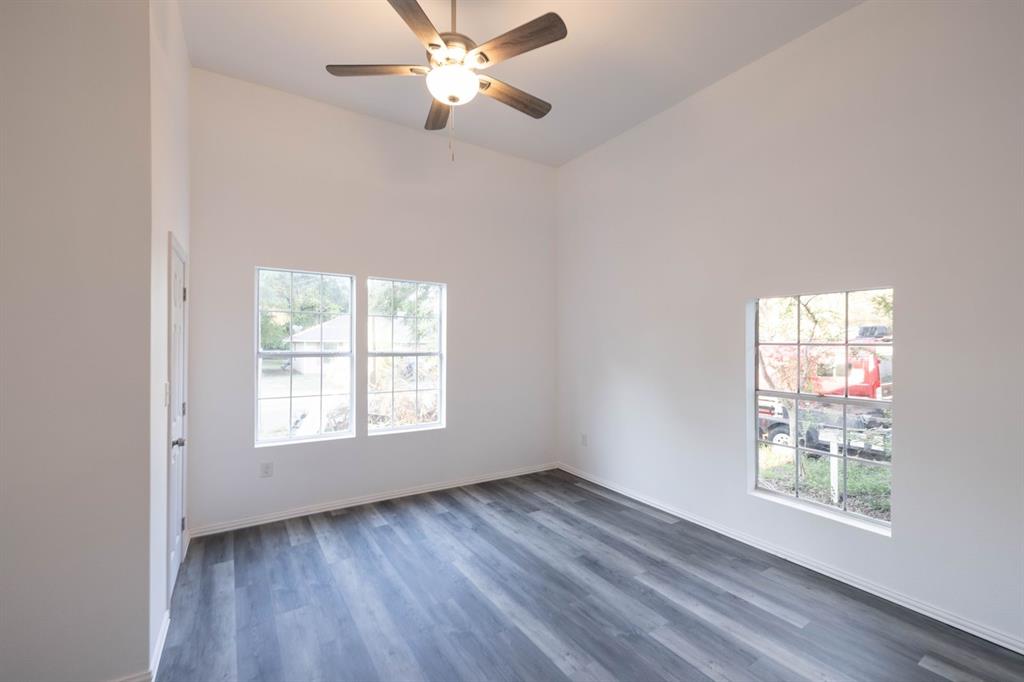 415 W 7th Street