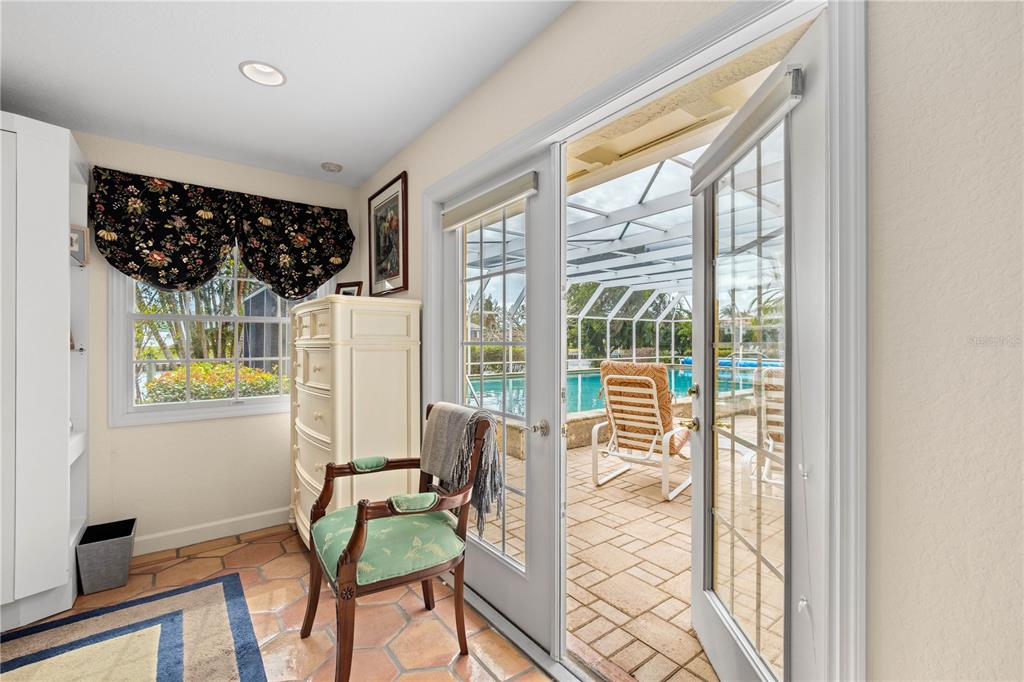 700 Old Compass Road