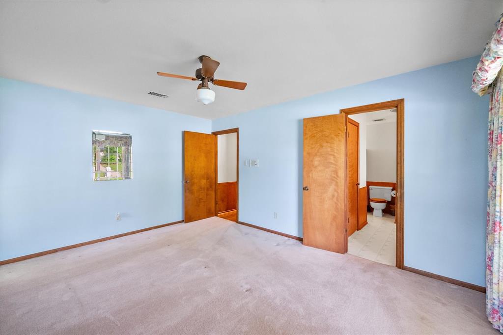 1101 Greenbriar Lane