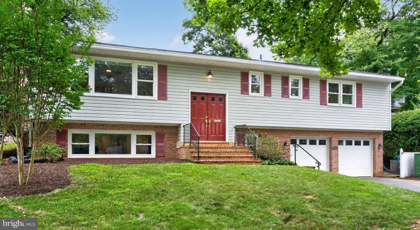 1933 Relda Court