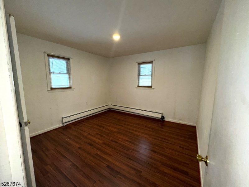 10 Woodside Dr