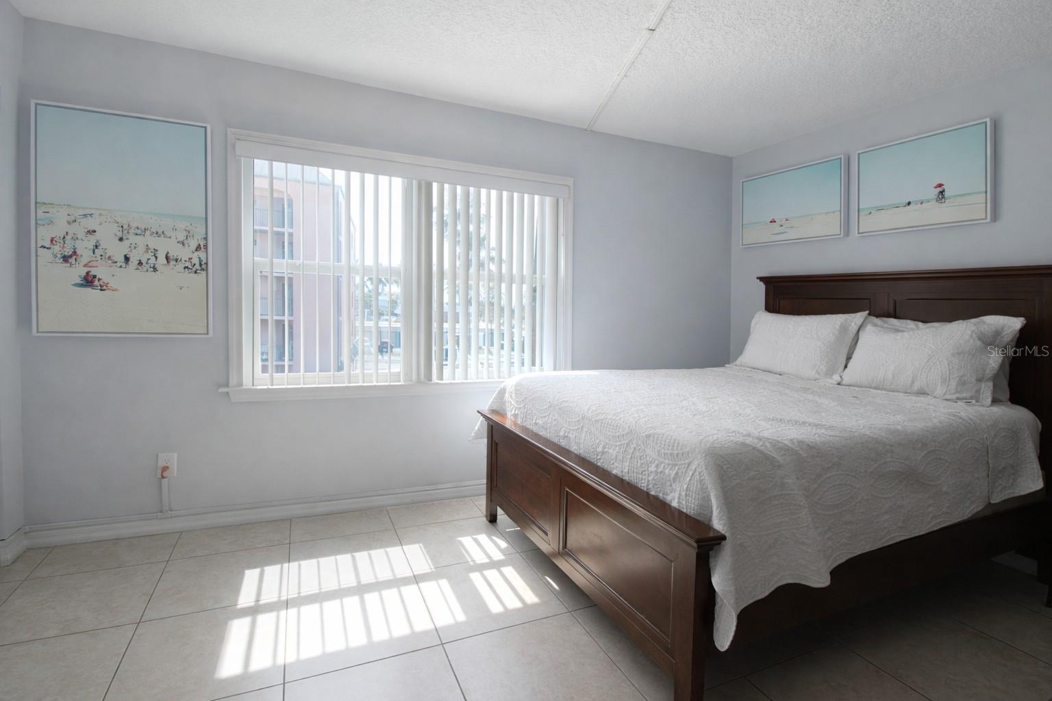 5200 Ocean Beach Boulevard 213